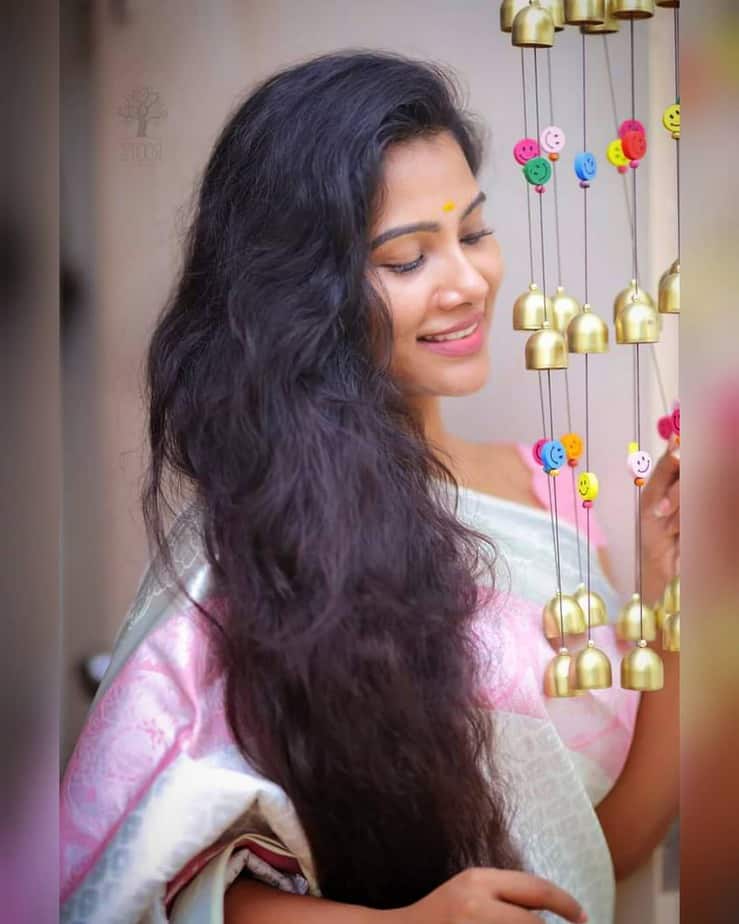 Actress divya duraisamy hot photos in saree