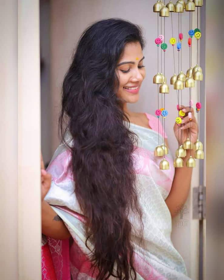 Actress divya duraisamy hot photos in saree