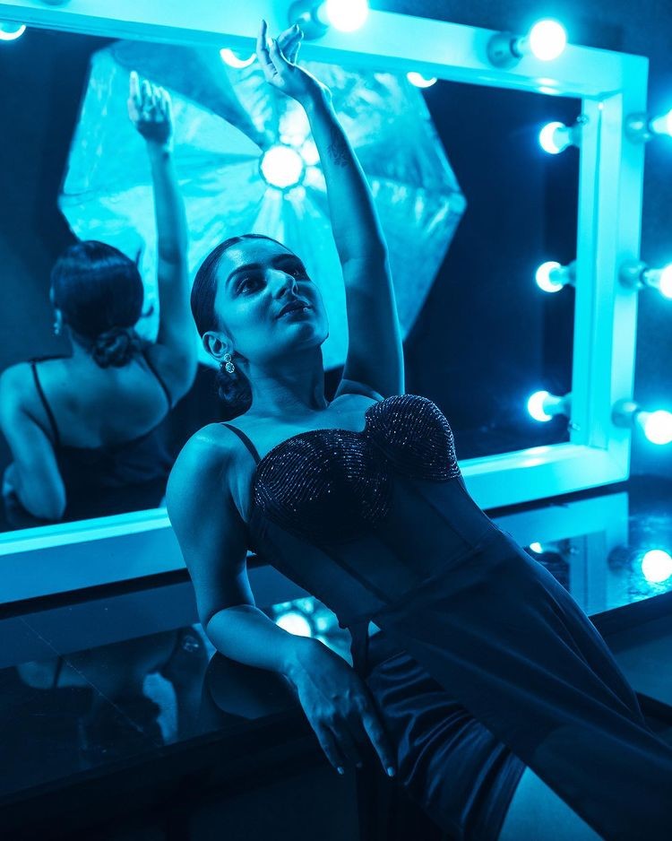 Actress esther anil glamour stills in dark light