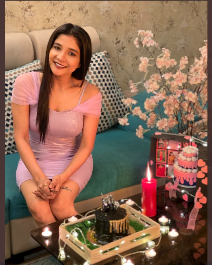 Actress sakshi agarwal hot photos new year celebration