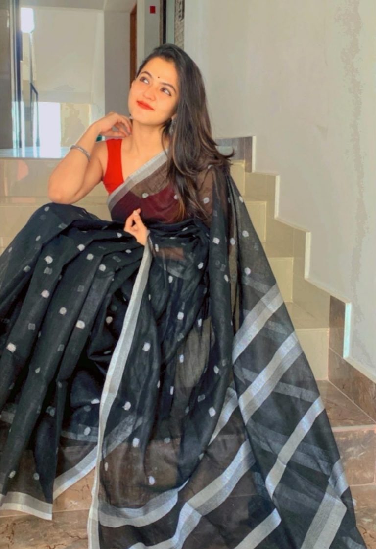 Actress aparna das hot photos in saree