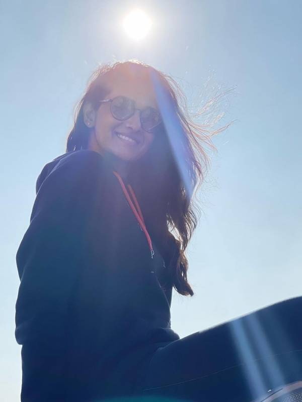 Actress priya bhavani shankar hot photos in black modern dress