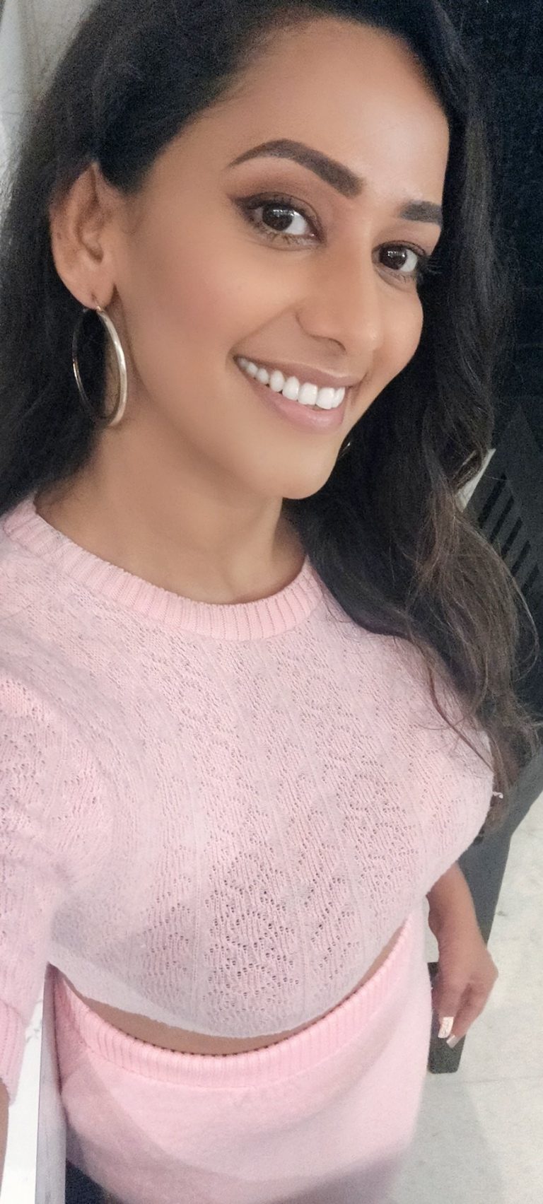 Actress sanjana singh hot photos in pink dress