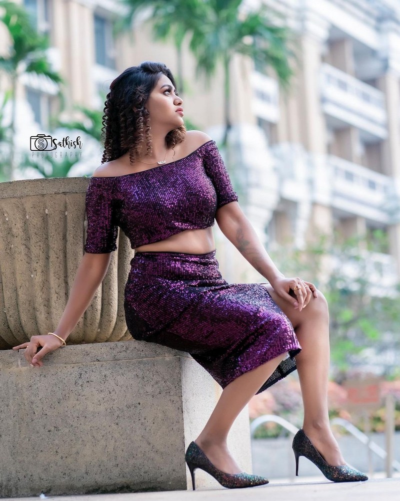 Actress shalu shammu hot photos in purple dress