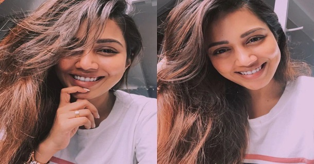 Actress nivetha pethuraj hot photos thigh show