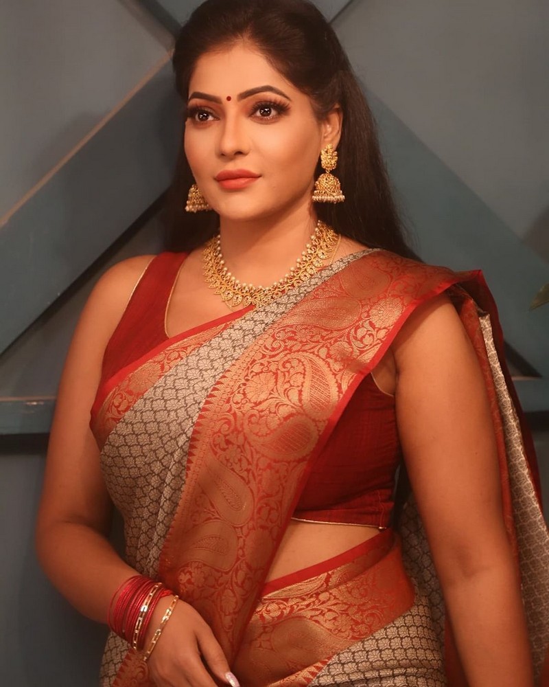 Actress reshma pasupuleti hot photos in saree