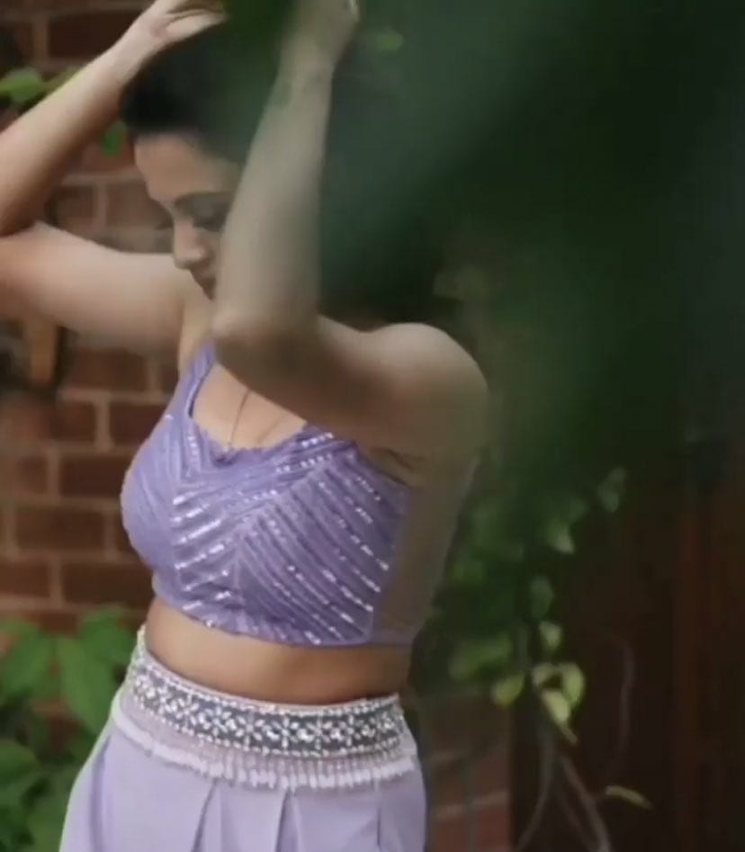 Vj anjana rangan hot photos in purple glamour dress