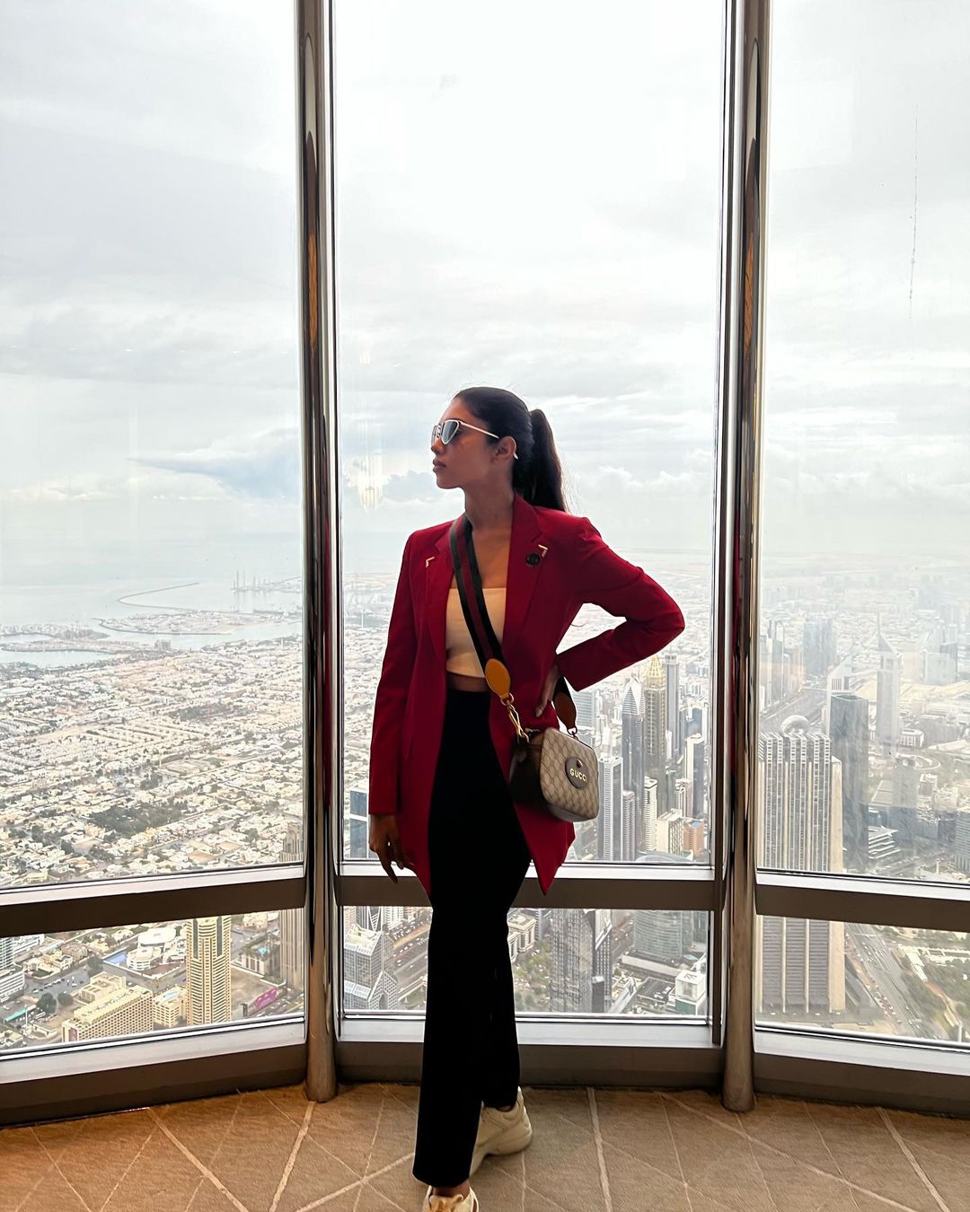 Actress dushara vijayan hot photos in modern dress dark coloured photoshoot