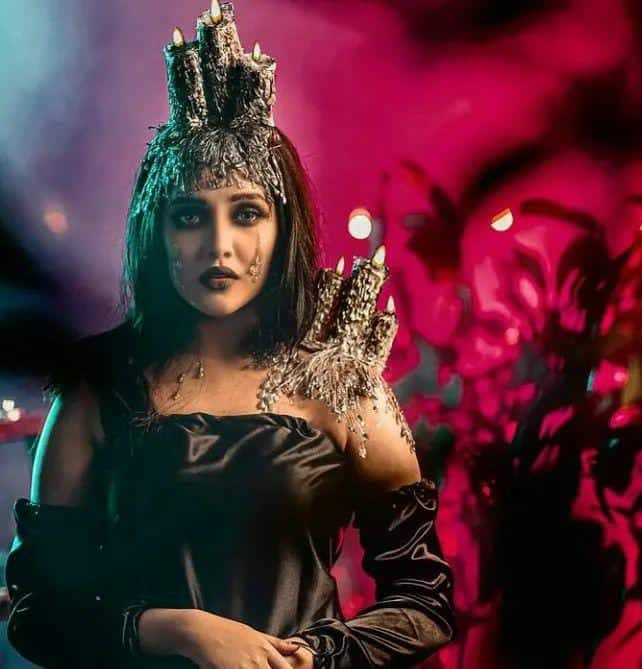 Actress anikha surendran hot recent photos shocks fans