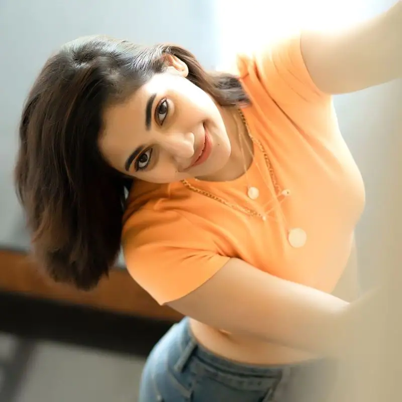 Bigg boss losliya hot latest photos in orange dress