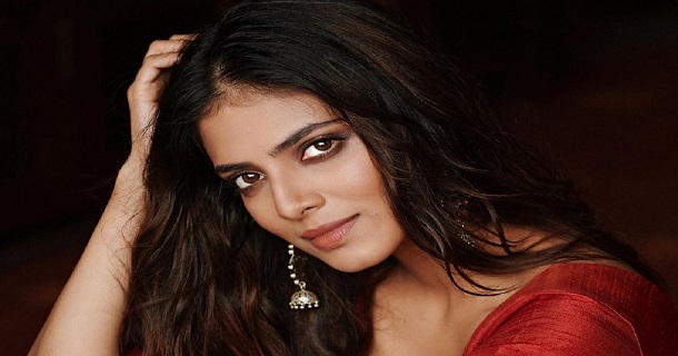 Malavika mohanan hot photos in maldives vacation viral on internet