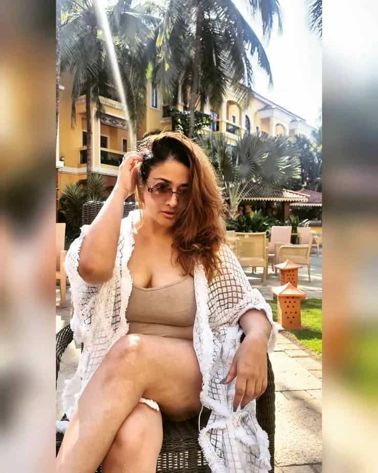 Actress kiran rathod hot photos getting fans like, comments and shares