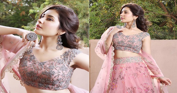 Actress rashi khanna hot photos in glamour saree and sleeveless blouse
