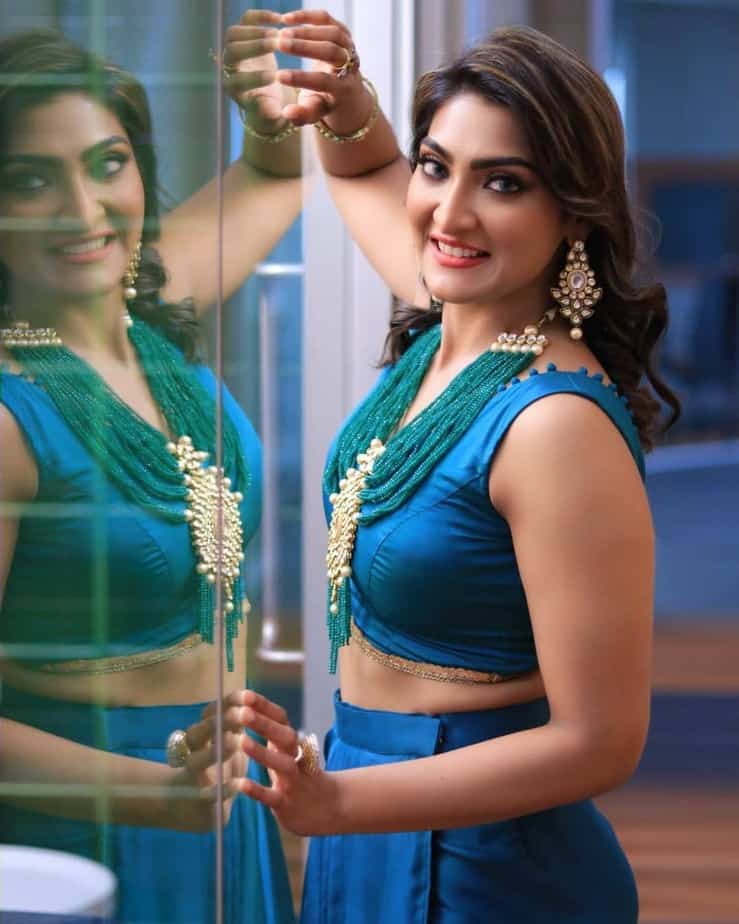 Biggboss akshara reddy hot photos post biggboss viral on social media