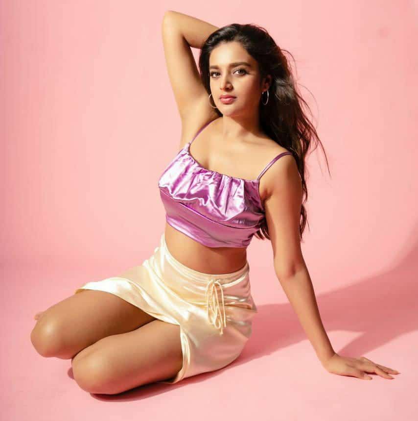 Actress nidhi agarwal hot photos in short glamour dress