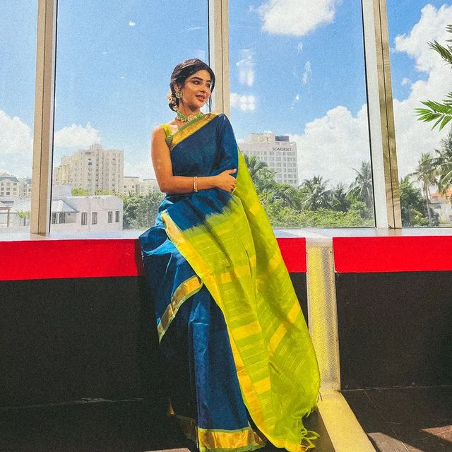 Actress pavithra lakshmi hot photos in traditional dress