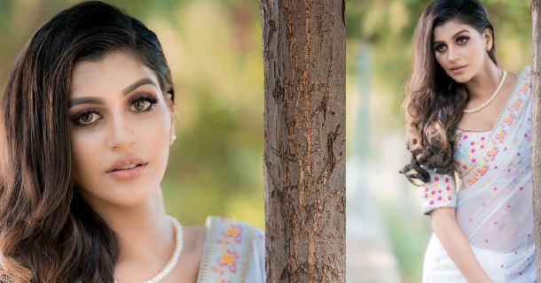 Actress yashika anandh hot photos in half saree goes viral