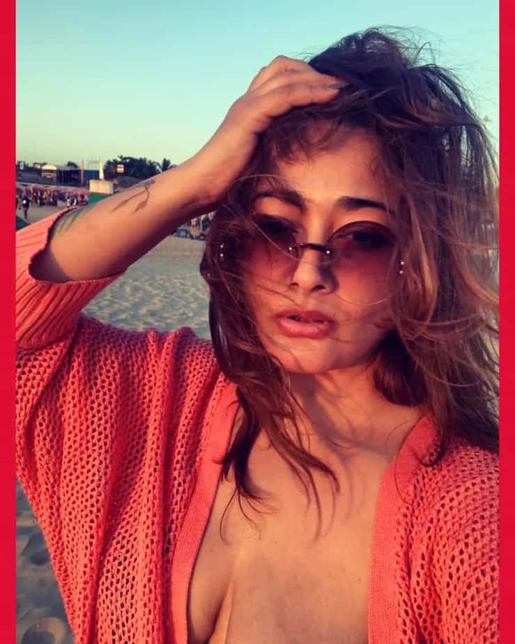 Actress kiran rathod hot photos in inners shocked fans on net