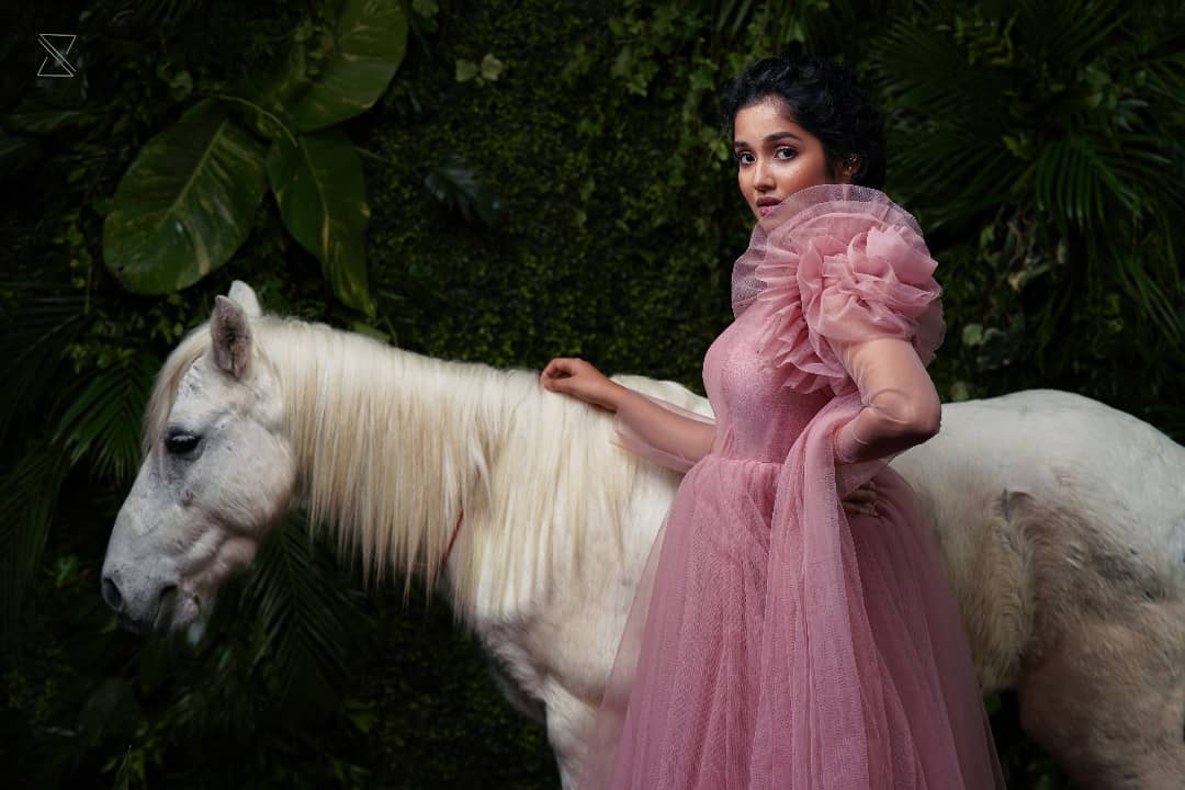 Actress anikha surendran hot photos in modern full gown