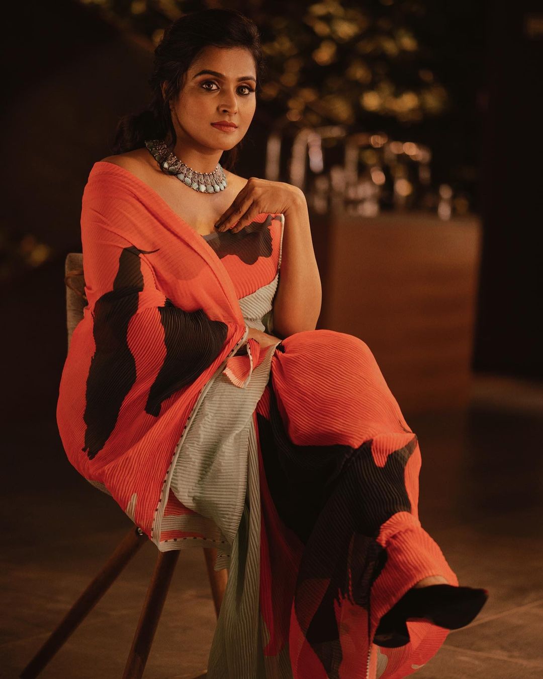 Actress ramya nambeesan hot photos in orange colour dress goes viral