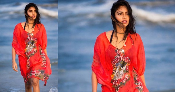 Actress amala paul hot photos goes viral on net