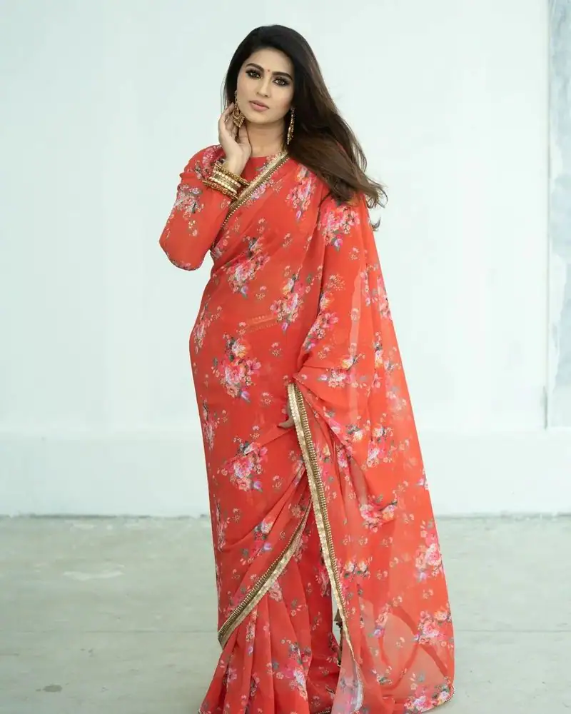 Actress sneha hot photos latest photoshoot goes viral