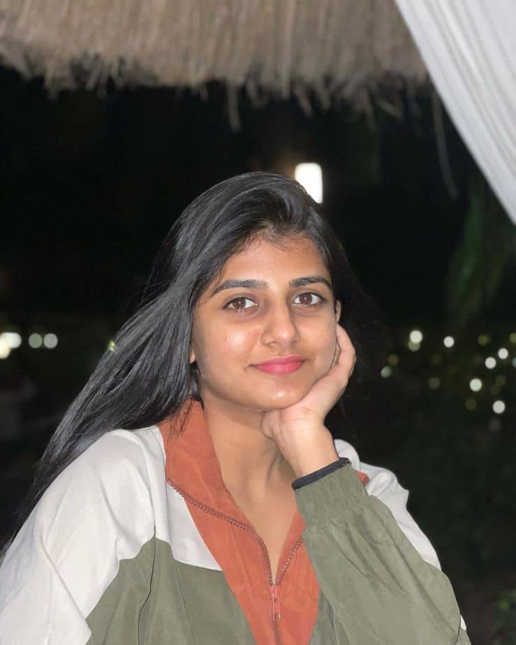 Actress gabriella charlton hot photos covered with jerkin