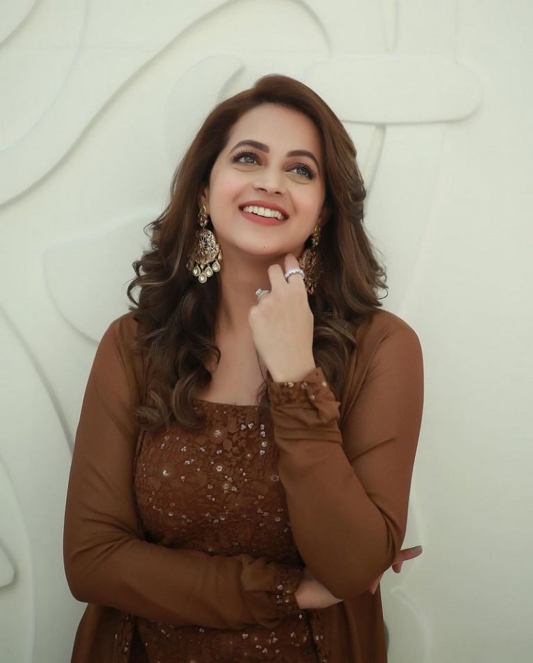 Actress bhavana hot photos in brown colour dress