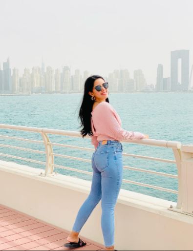 Actress mirnalini ravi hot photos in tight jeans and tops