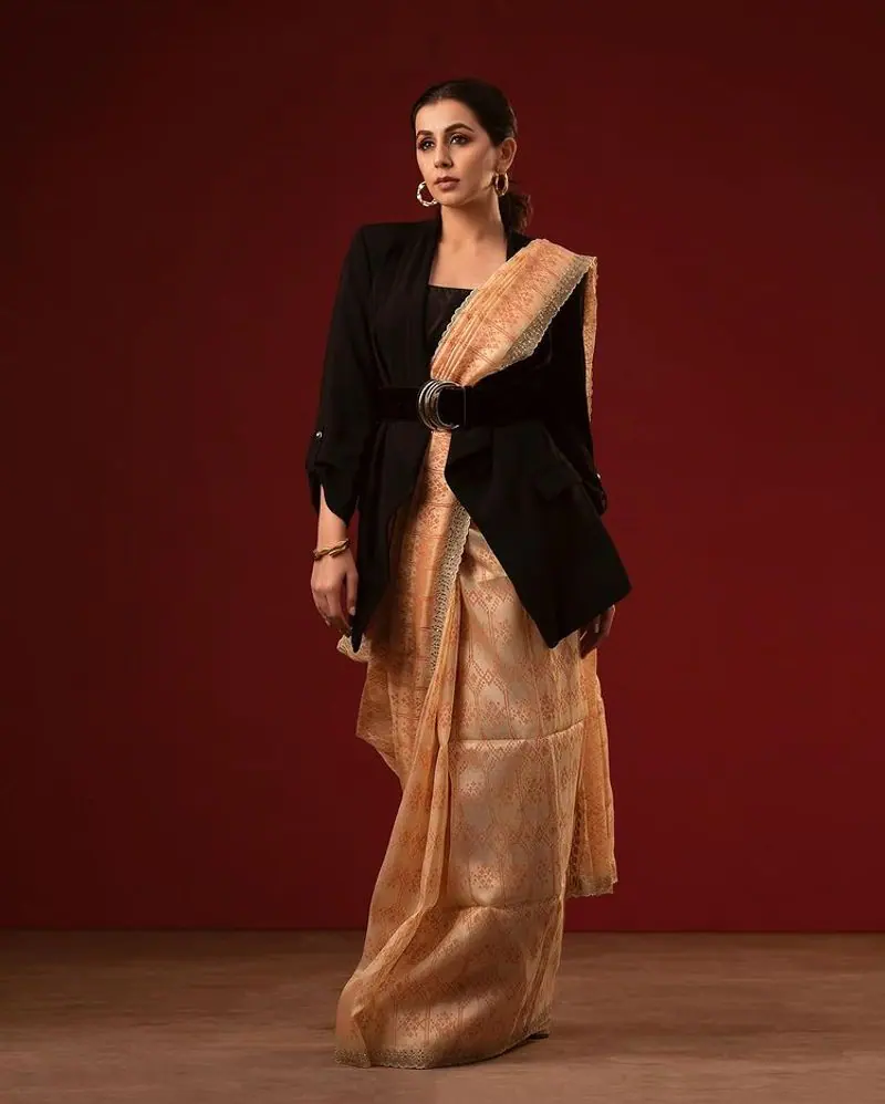 Actress nikki galrani hot photos overcoat on saree viral