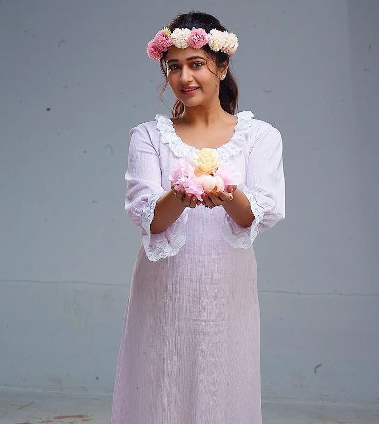 Actress poonam bajwa hot photos in white dress with colours