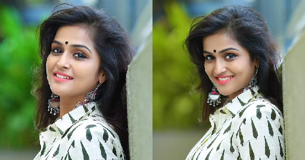 Actress ramya nambeesan hot photos in red colour chudithar traditional photoshoot