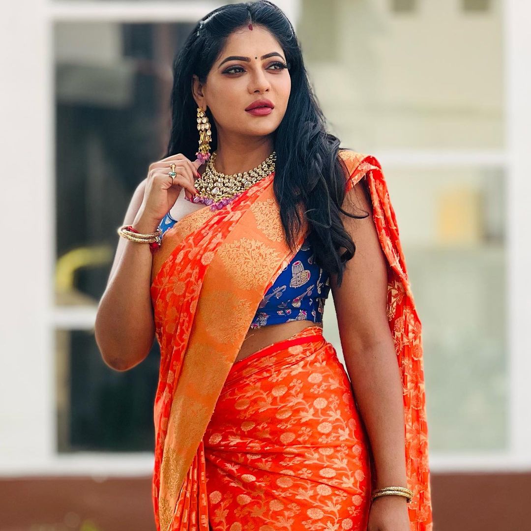 Actress reshma pasupuleti hot photos in sleeveless blouse and saree photoshoot