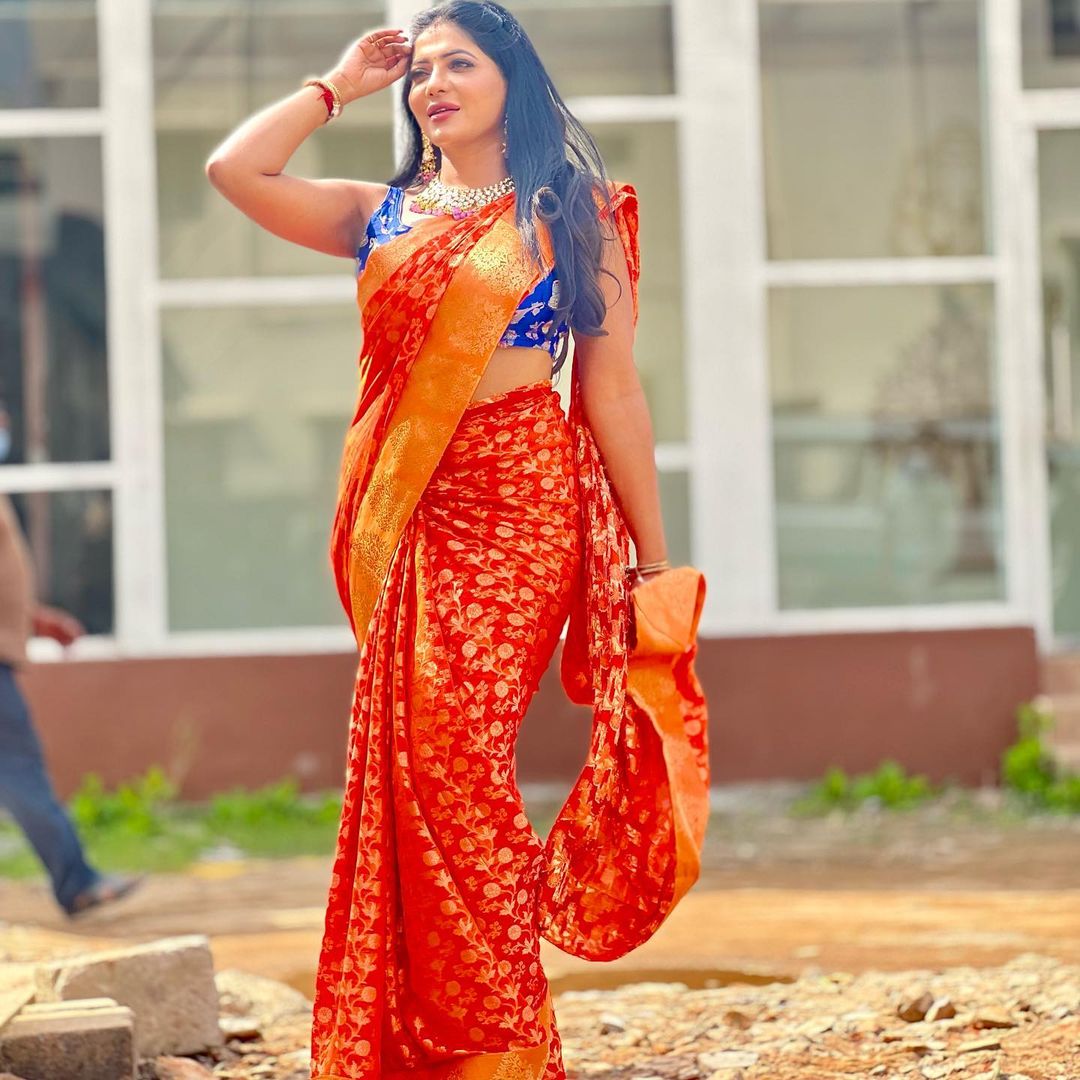 Actress reshma pasupuleti hot photos in sleeveless blouse and saree photoshoot