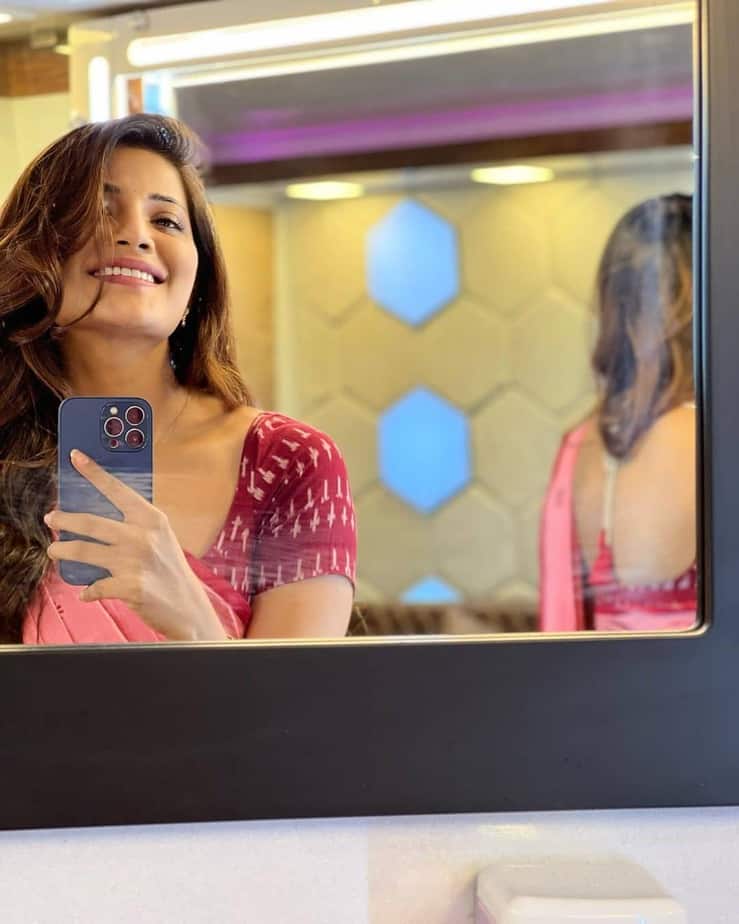 Aathmika hot saree photoshoot cute gallery insta pics goes viral