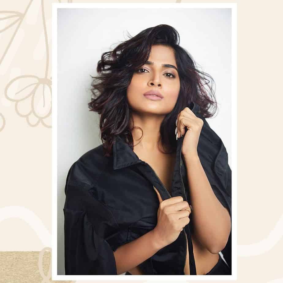 Anagha hot photos removing shirt showing shape and glamour