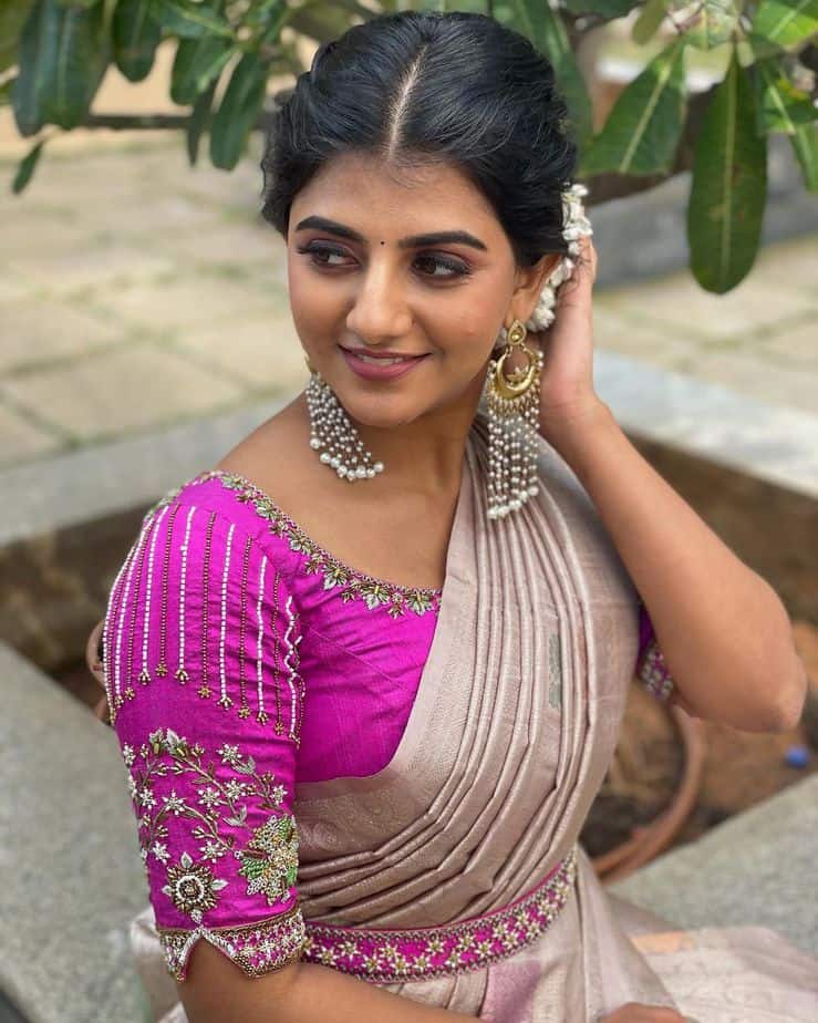 Actress gabriella charlton hot traditional photoshoot gallery pics on insta goes viral