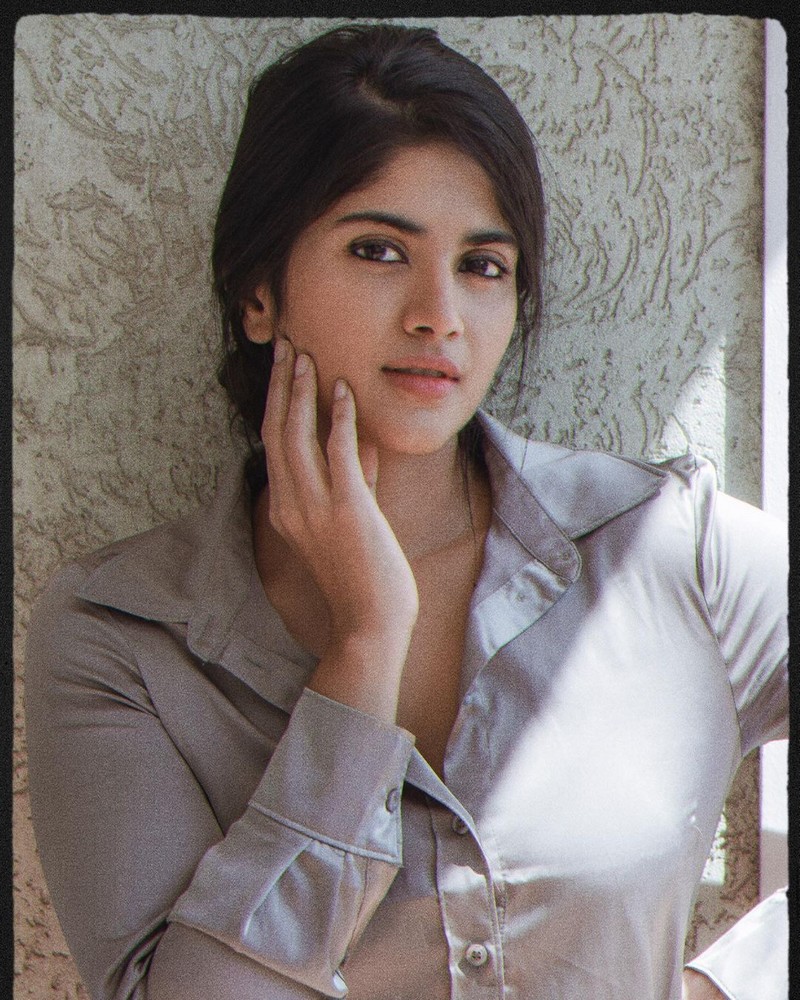 Megha akash hot photos in tight formal shirt viral on net