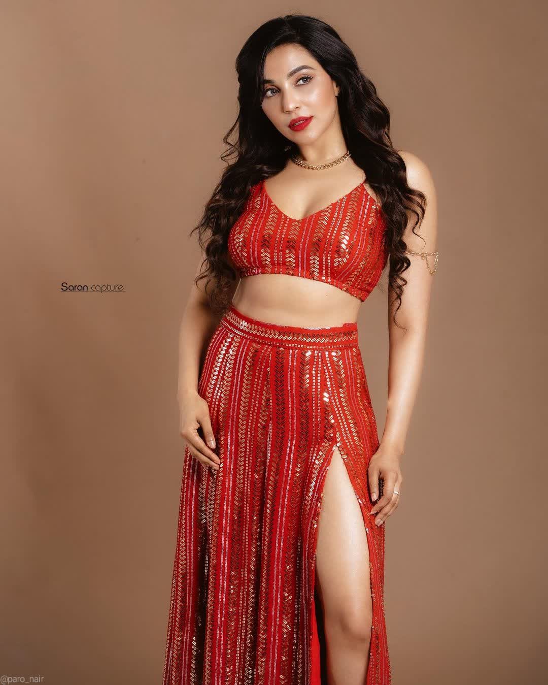 Parvati nair in red hot dress pics goes viral