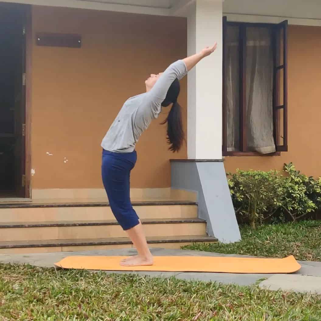 Poonam bajwa doing yoga poses trending on internet