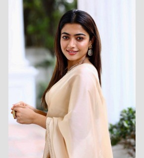 Rashmika mandanna photoshoot in golden colour saree