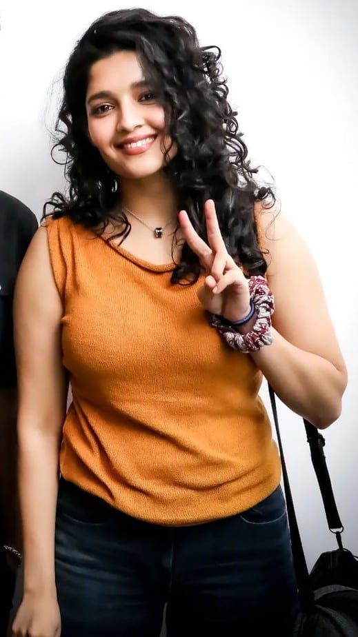 Rithika singh hot photos goes viral on internet