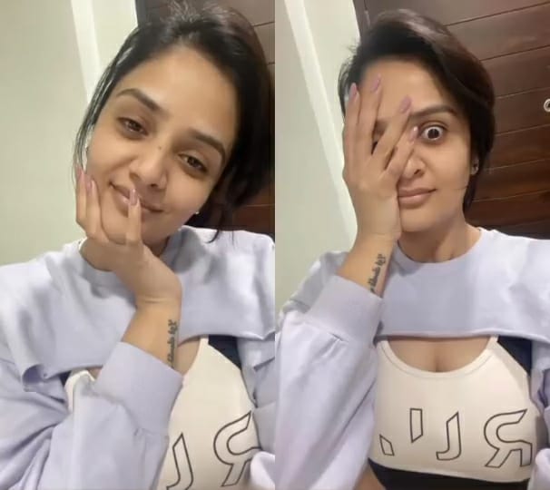 Srimukhi hot photos showing glamour in different kind of dress