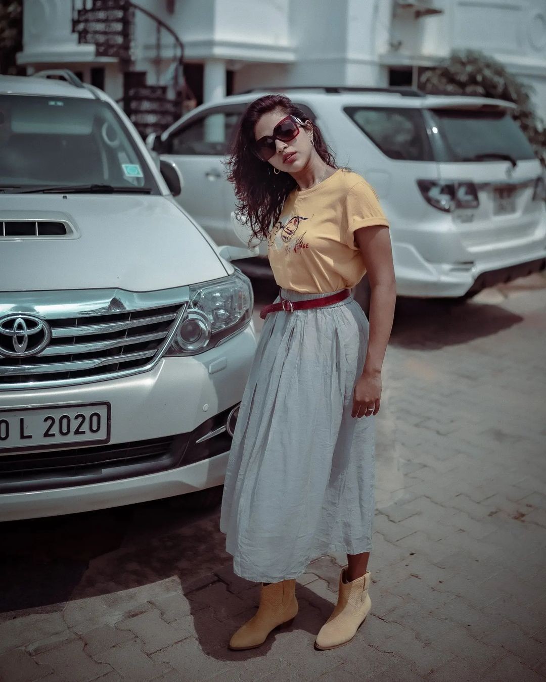 Amala paul hot photos styling in modern dress