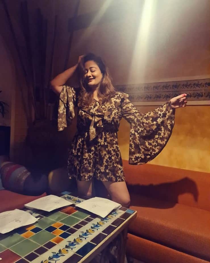 Kiran rathod glamour photos in short dress showing thighs