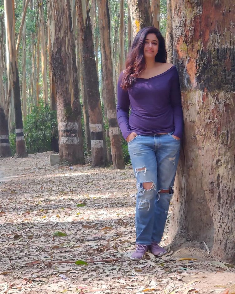 Poonam bajwa hugging tree in forest pics goes viral