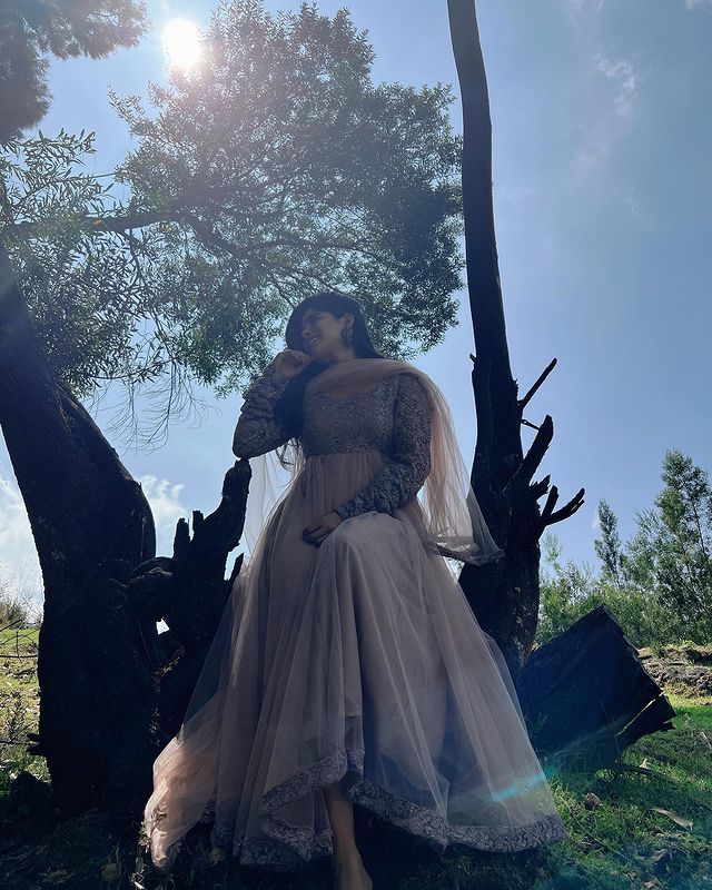 Divyabharathi traditional mode long chudithar photoshoot