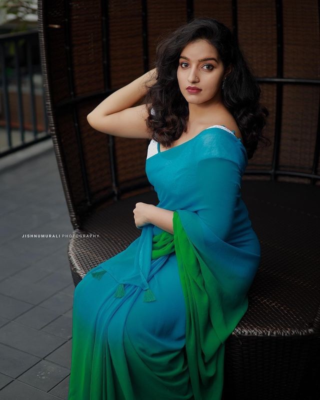 Malavika menon latest saree photos getting viral on internet