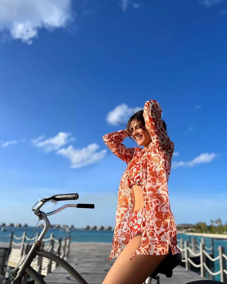 Malavika mohanan bikini dress photos from maldives vacation