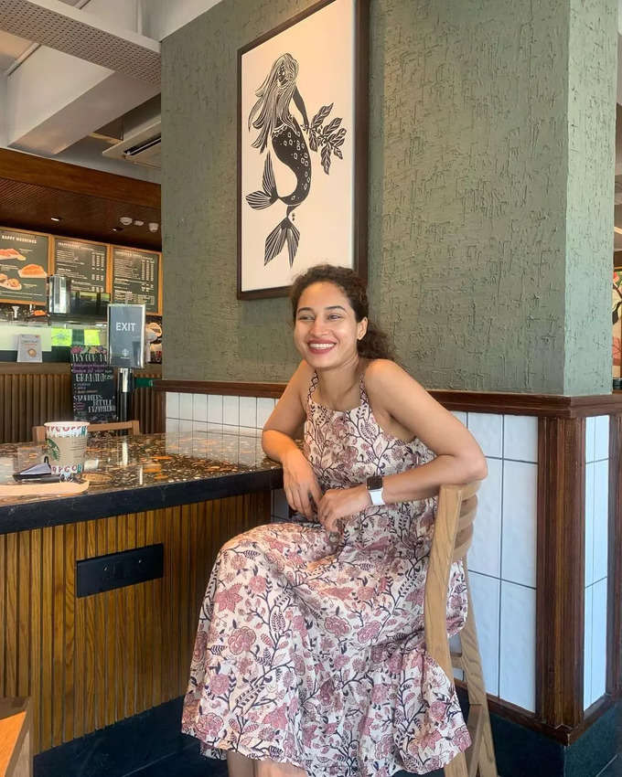 Pooja ramachandran full gown latest photos viral